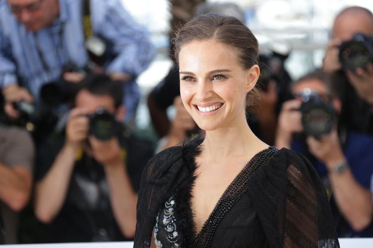 Natalie Portman Kembali dengan Film Biografi Inspiratif